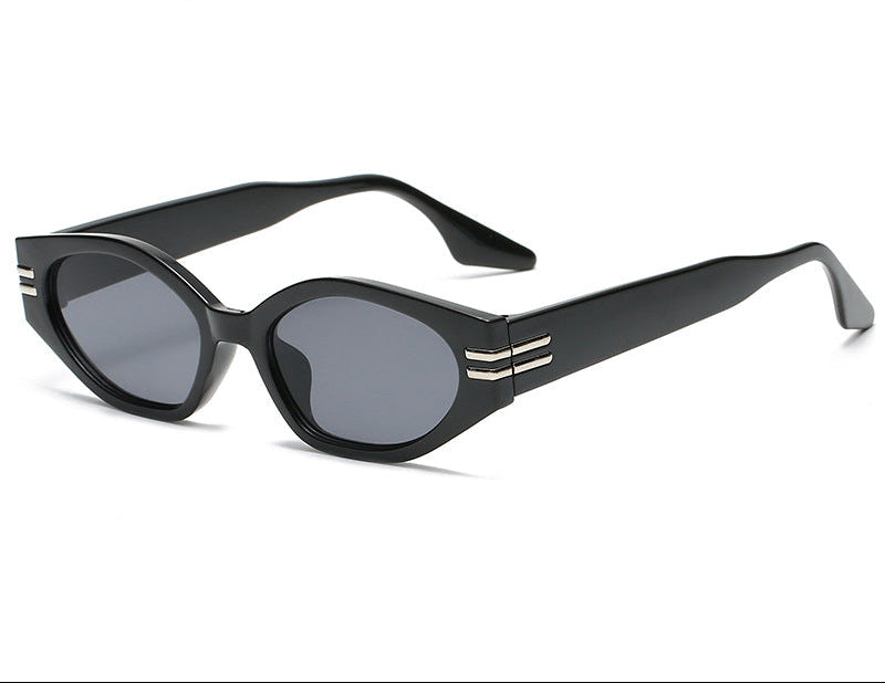🖤 The Muse Oval Sunnies