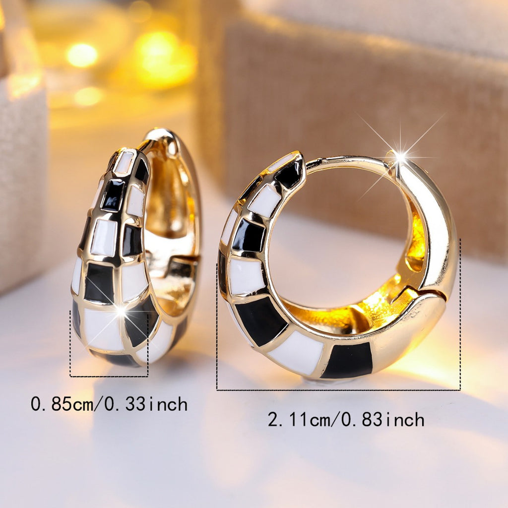 🖤 Checkmate Mini Hoops – Gold Hoops with Black & White Checker Detail